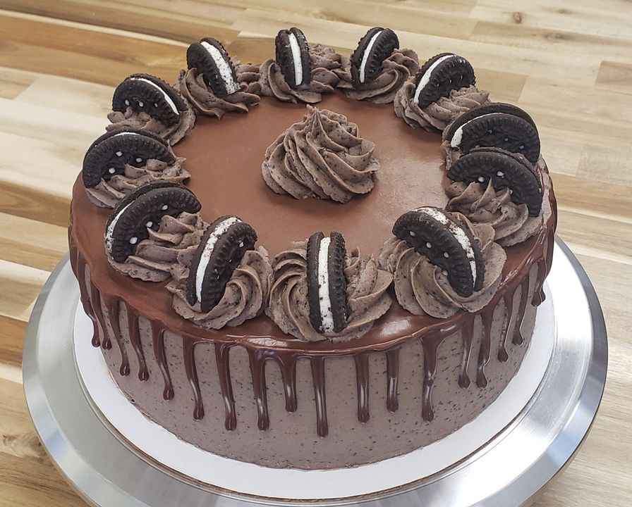 Custom cakes
